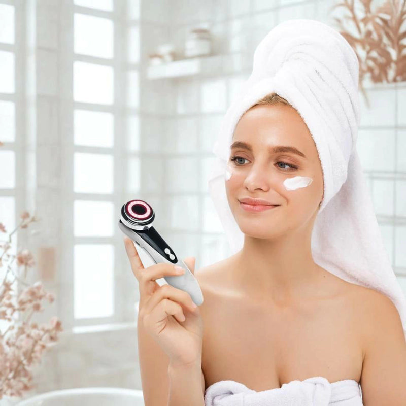 4-in-1 Facial Phototherapy: Rejuvenation, Cleansing and Care for Radiant Skin.